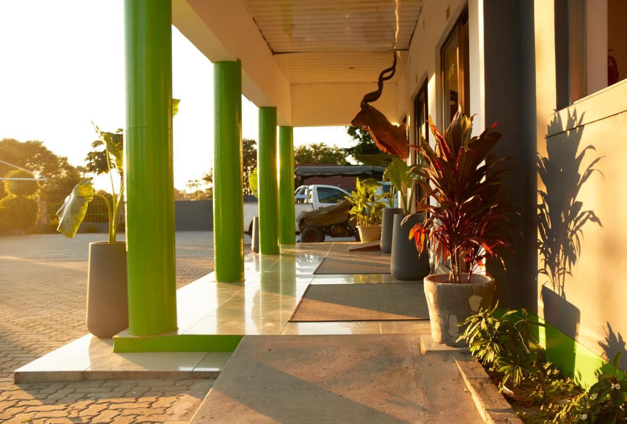 Laha Hotel Maun Exteriér fotografie